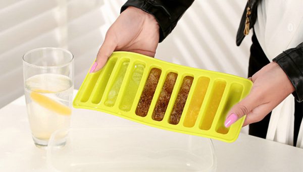 Silicone Ice Tray With Plastic Cover Cap