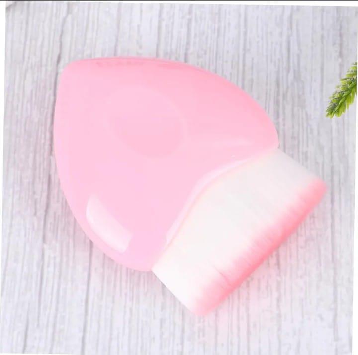 High coverage blush brush