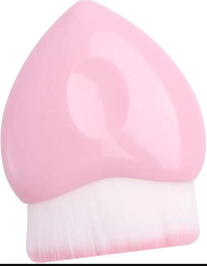 High coverage blush brush